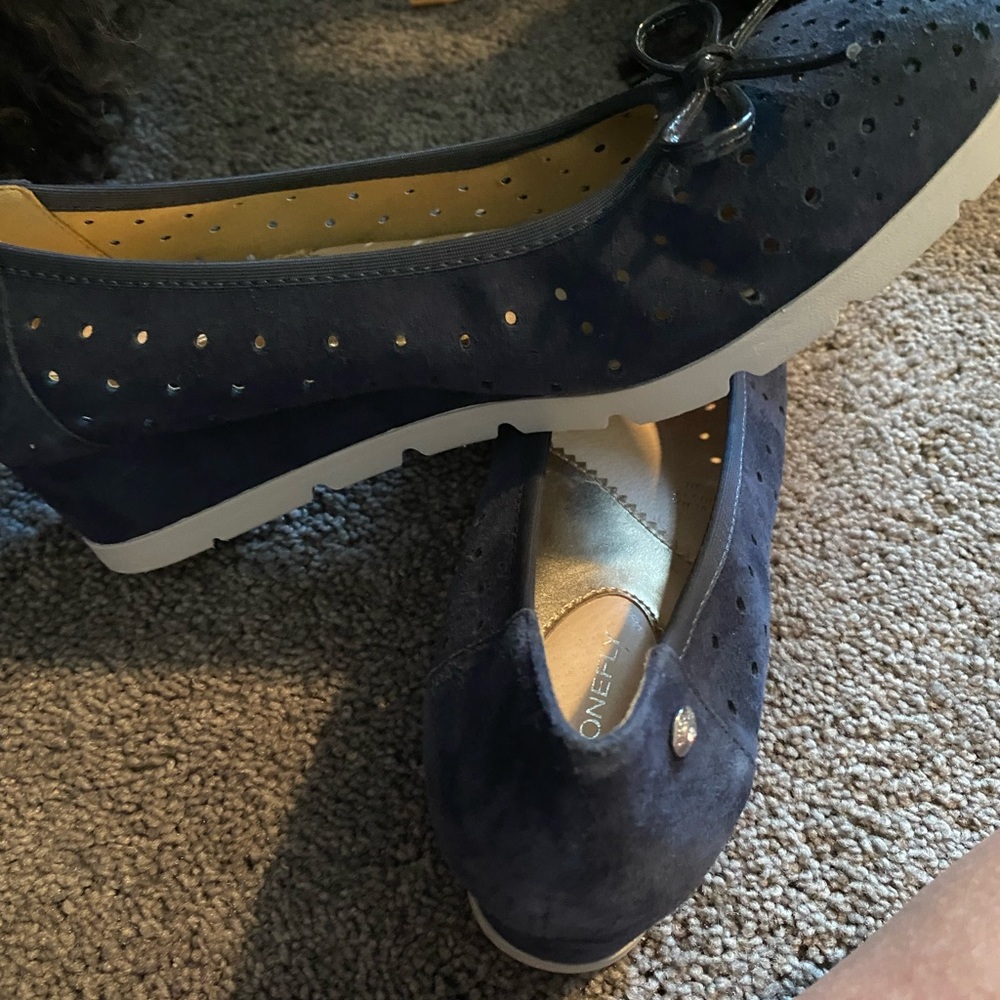 Stone fly shoes